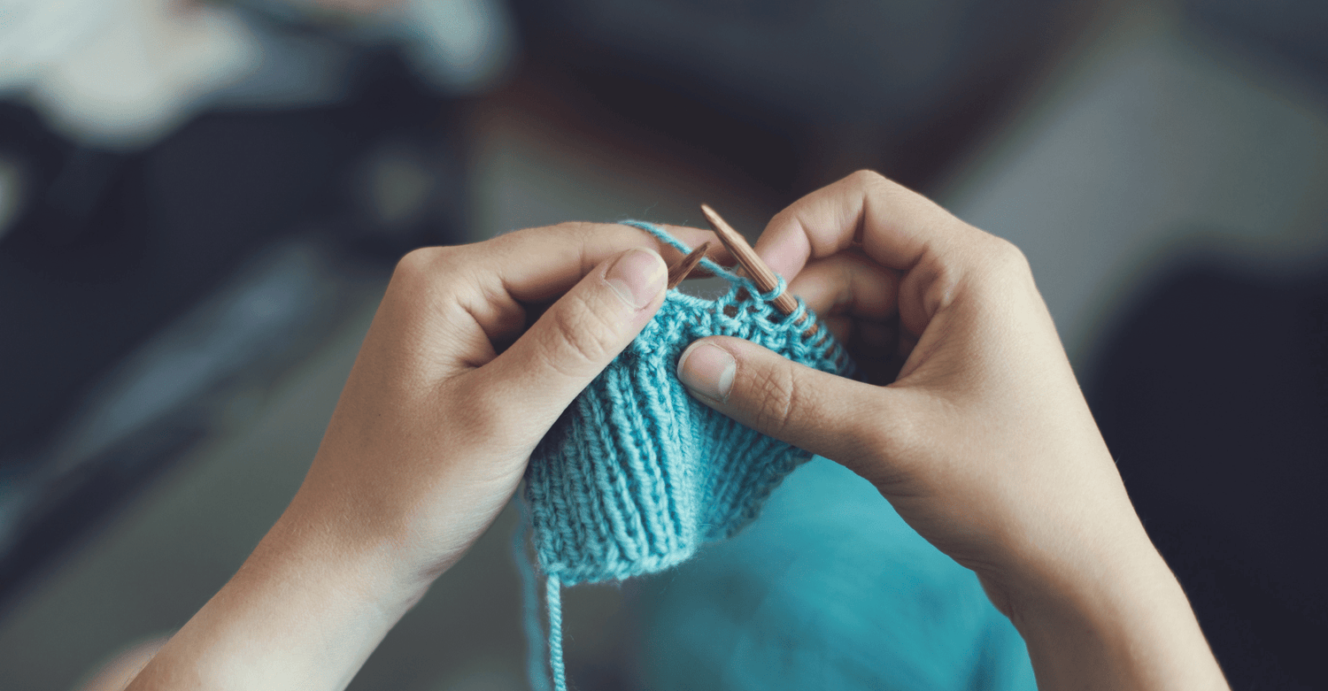 Stricken und Häkeln auf Reisen – Was du im Flugzeug beachten musst - ggh Wolle